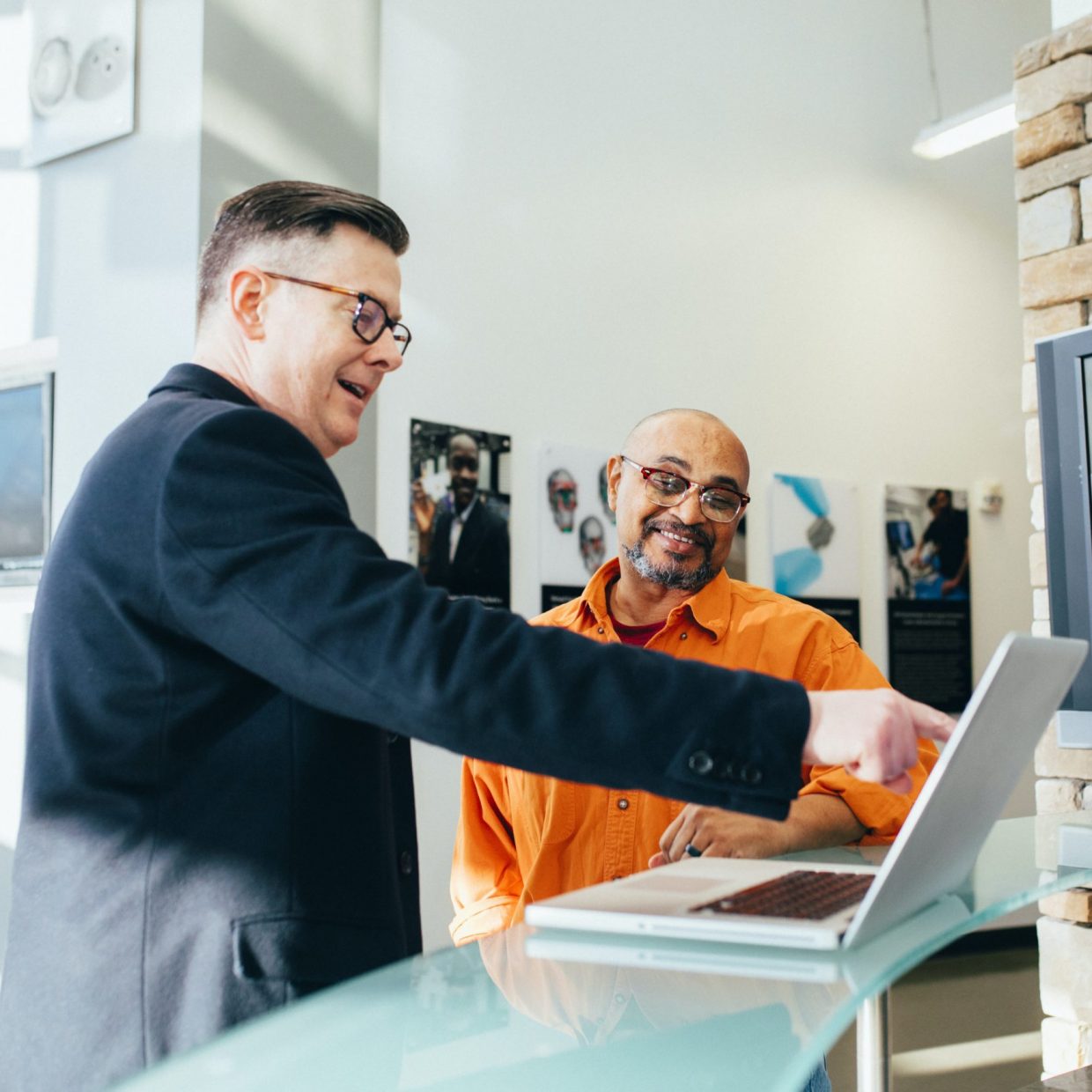 pexels-linkedin-sales-navigator-2182981-scaled pexels-linkedin-sales-navigator-2182981-scaled